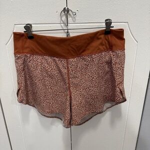 Athleta Orange Run With It 3.5" Short